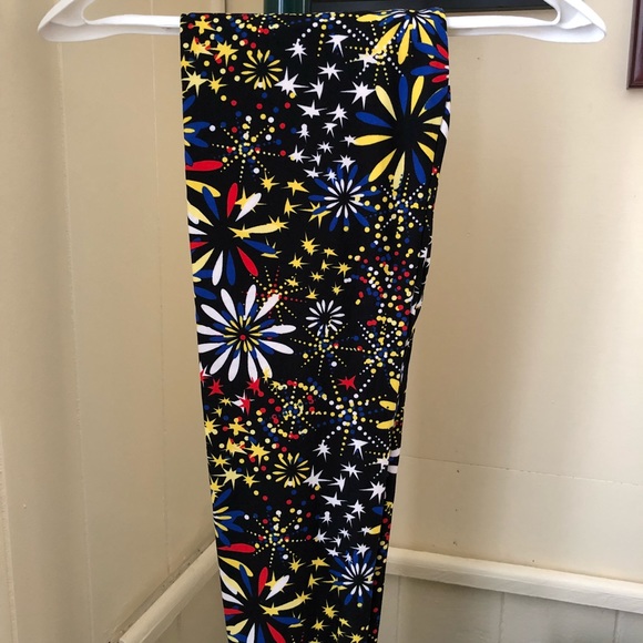 🎇In🌠 Lularoe Fourth of July OS Leggings🎇 NWOT - Picture 2 of 3